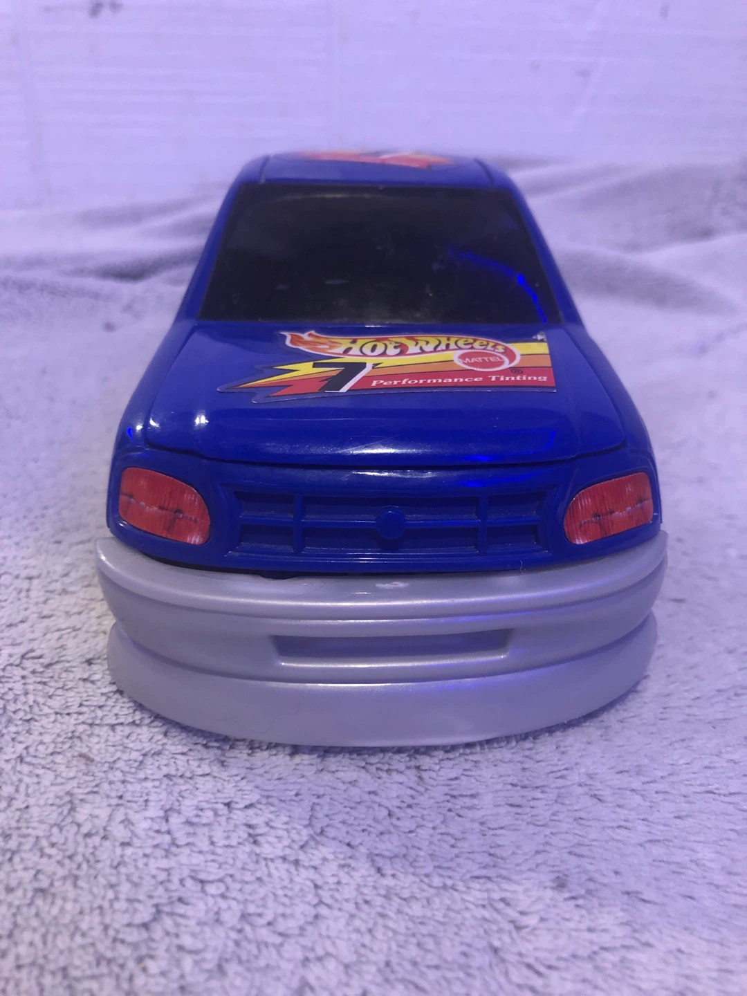 Hot Wheels East Side Truck Club Toy Truck - photo 2