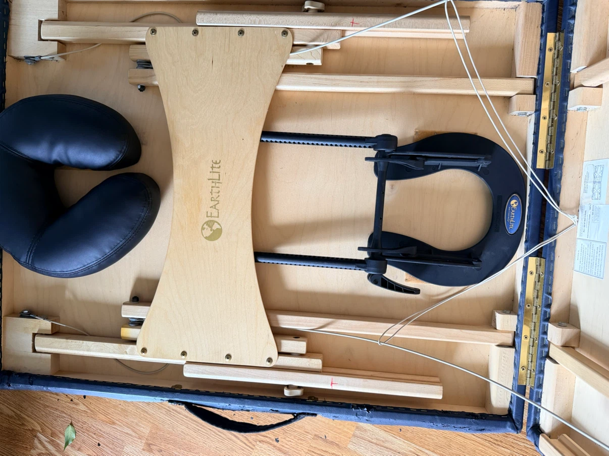 Earthlite Harmony 3 Portable Massage Table - photo 2
