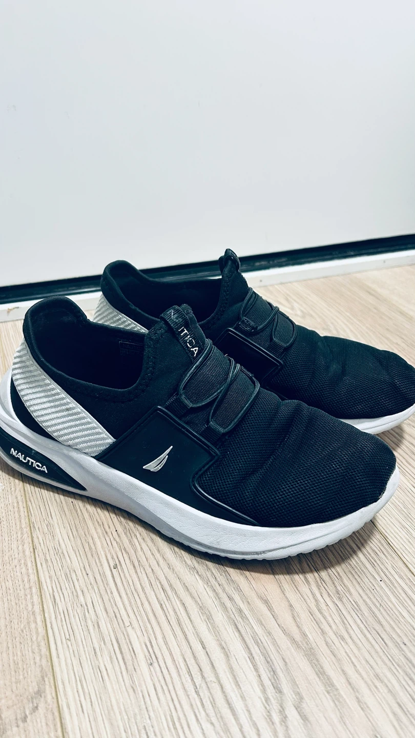 Nautica Black Sneakers – Size 5 (kids)