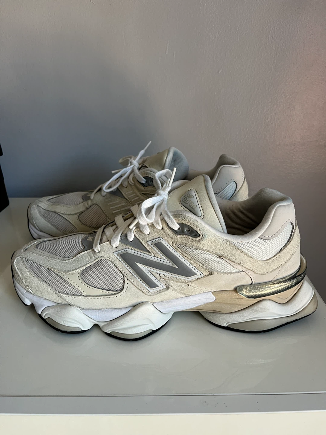 New Balance size 11 9060 White Sneakers