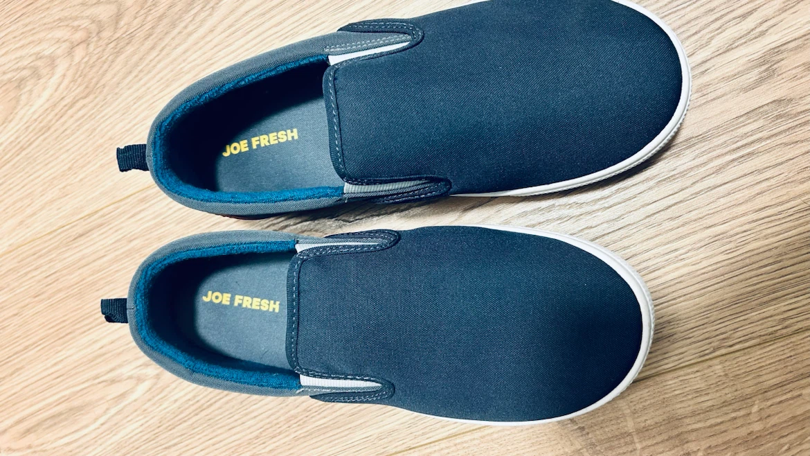 Joe Fresh Slip-On Shoes – Size 6 – Never Worn (kids) - photo 2
