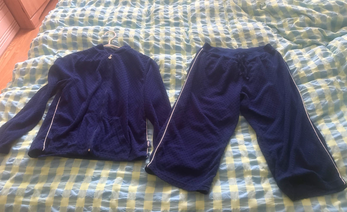 Jasmine Rose sweater and pants (New) (Both together for $5)