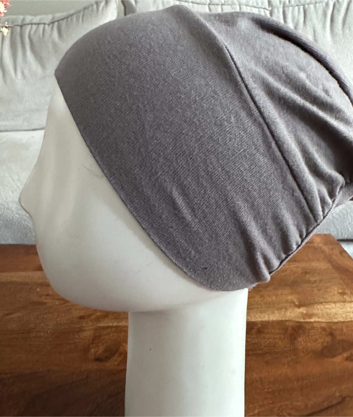 Grey jersey beanie/bonnet - New - $3