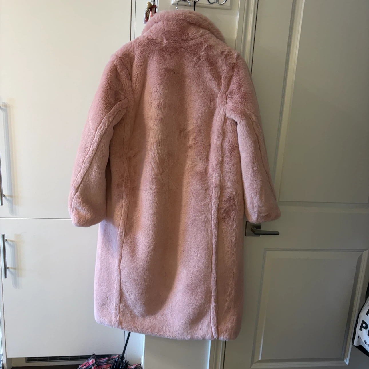 Hilary MacMillan Pink Faux Fur Coat - photo 2