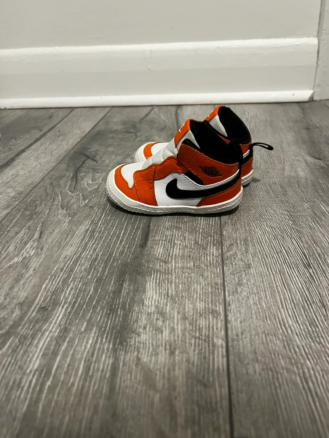 Nike Air Jordan Crib Booties - photo 2