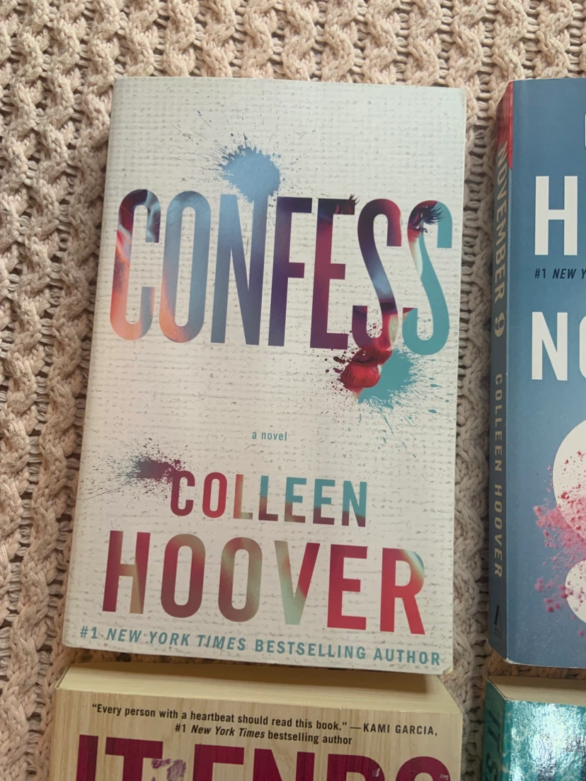 4 Colleen Hoover Paperback Novels•First Editions - photo 2