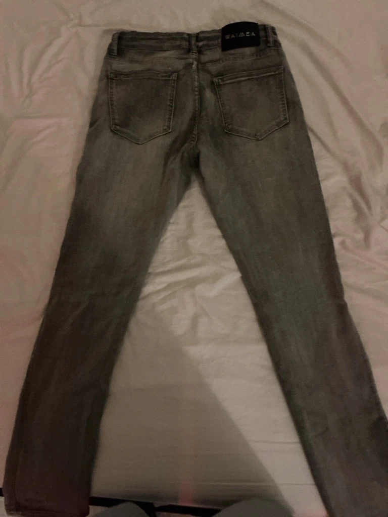 Waimea Distressed Grey Jeans - photo 2