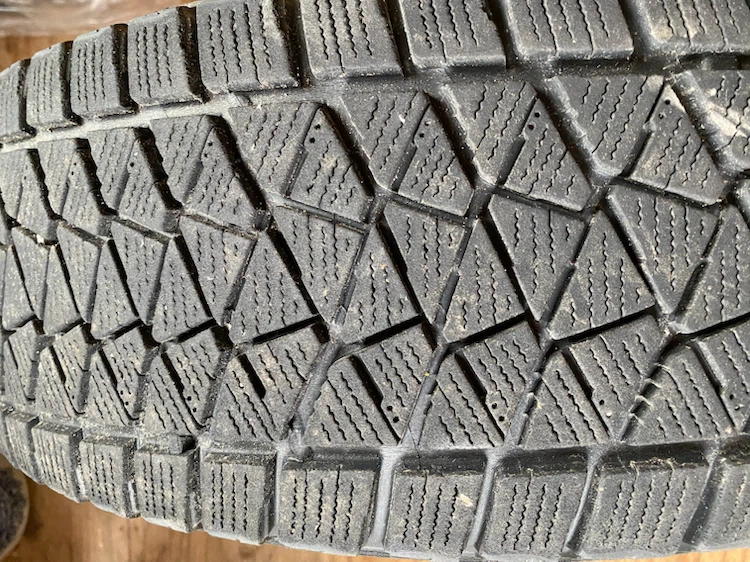 Bridgestone Blizzak 215/70R16 Winter Tires - photo 3