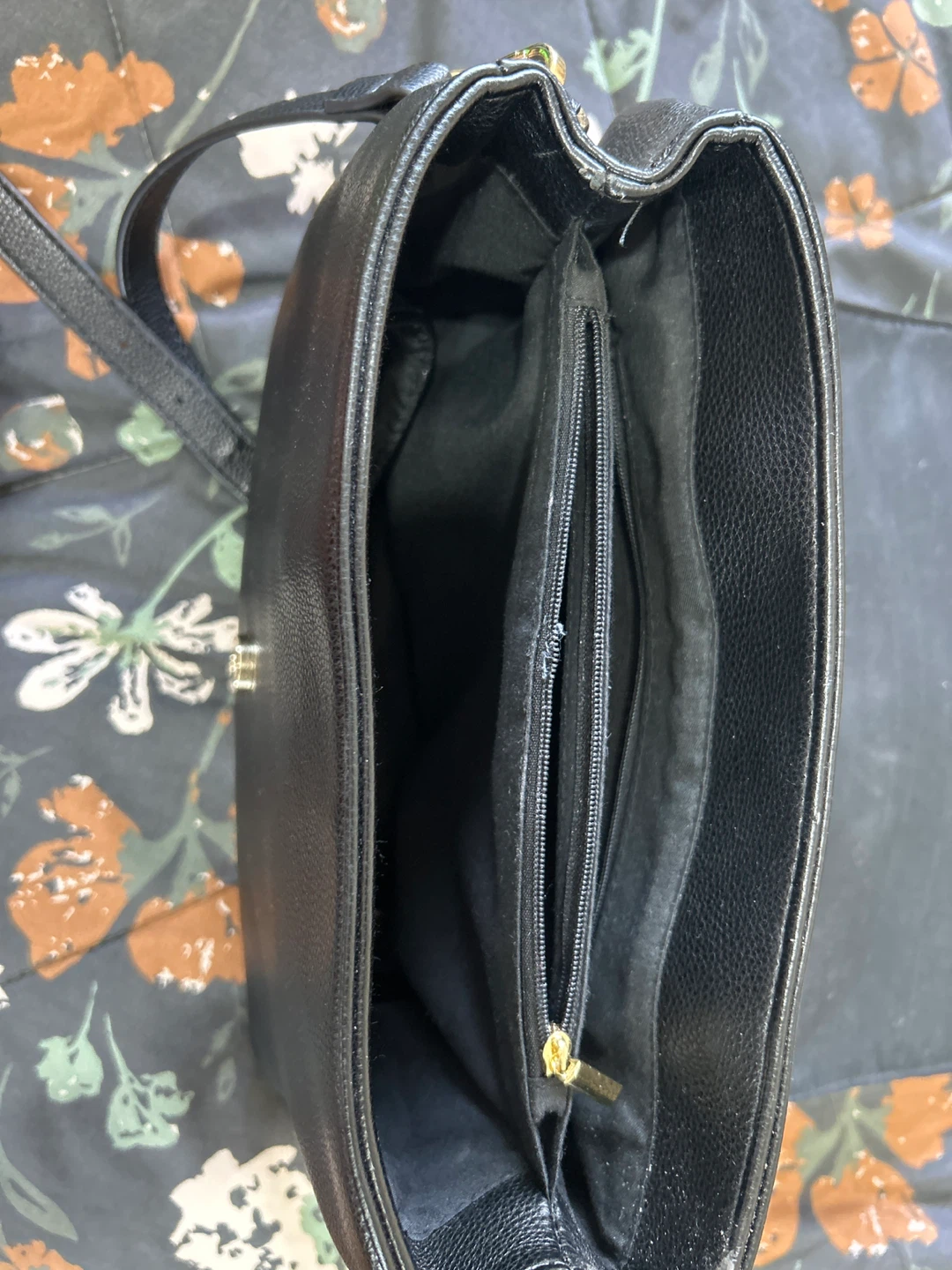 Black structured shoulder bag - photo 4