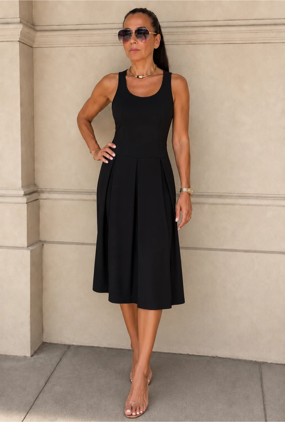 Gap black sleeveless pleated dress