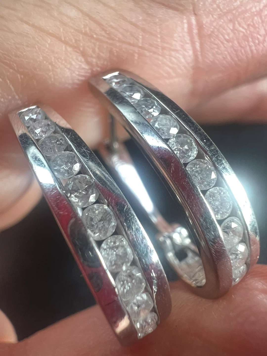 10K White Gold Diamond Hoop Earrings