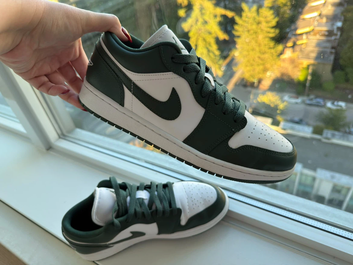 Nike Air Jordan 1 Low ‘Galactic Jade’