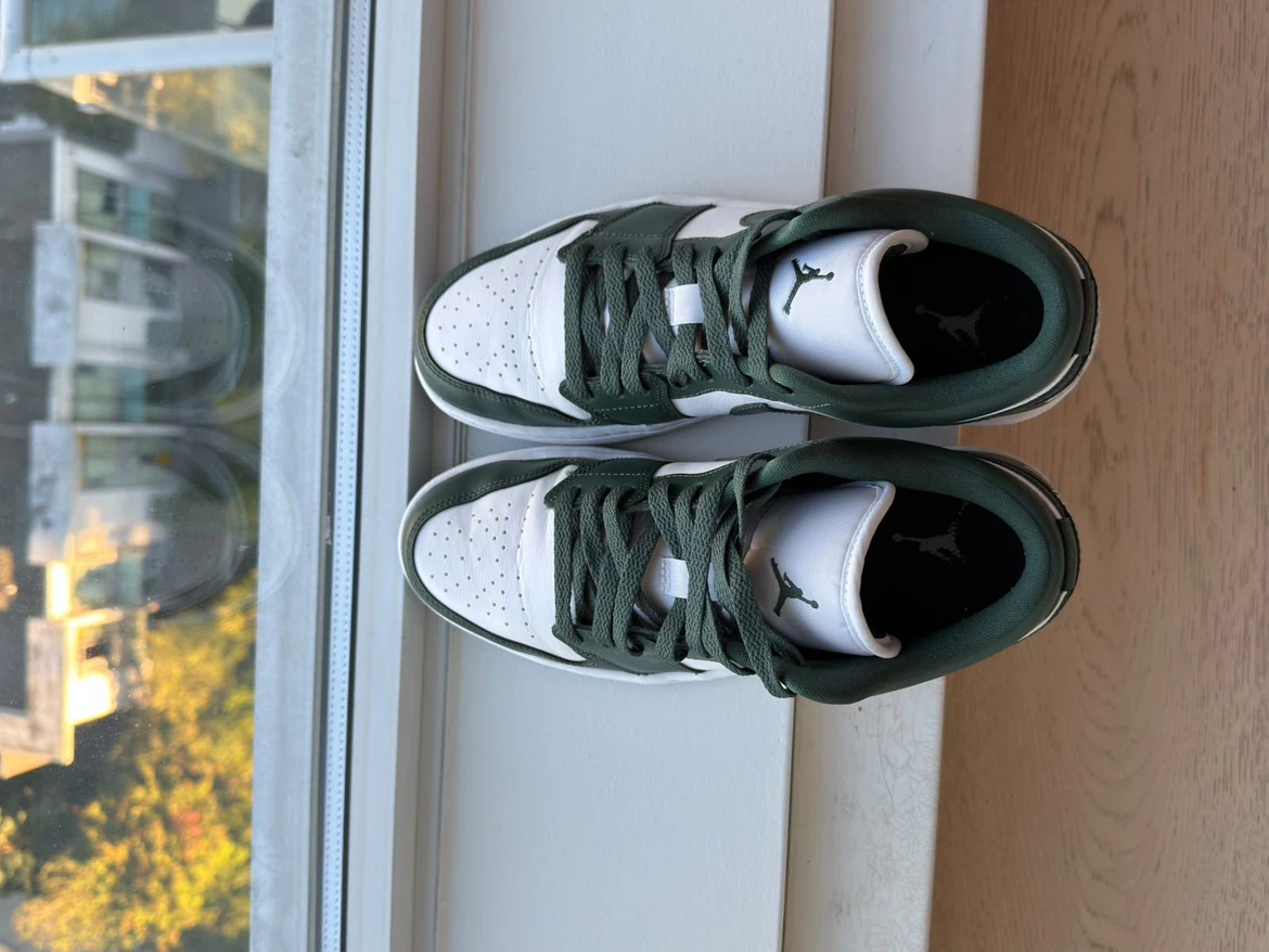 Nike Air Jordan 1 Low ‘Galactic Jade’ - photo 2