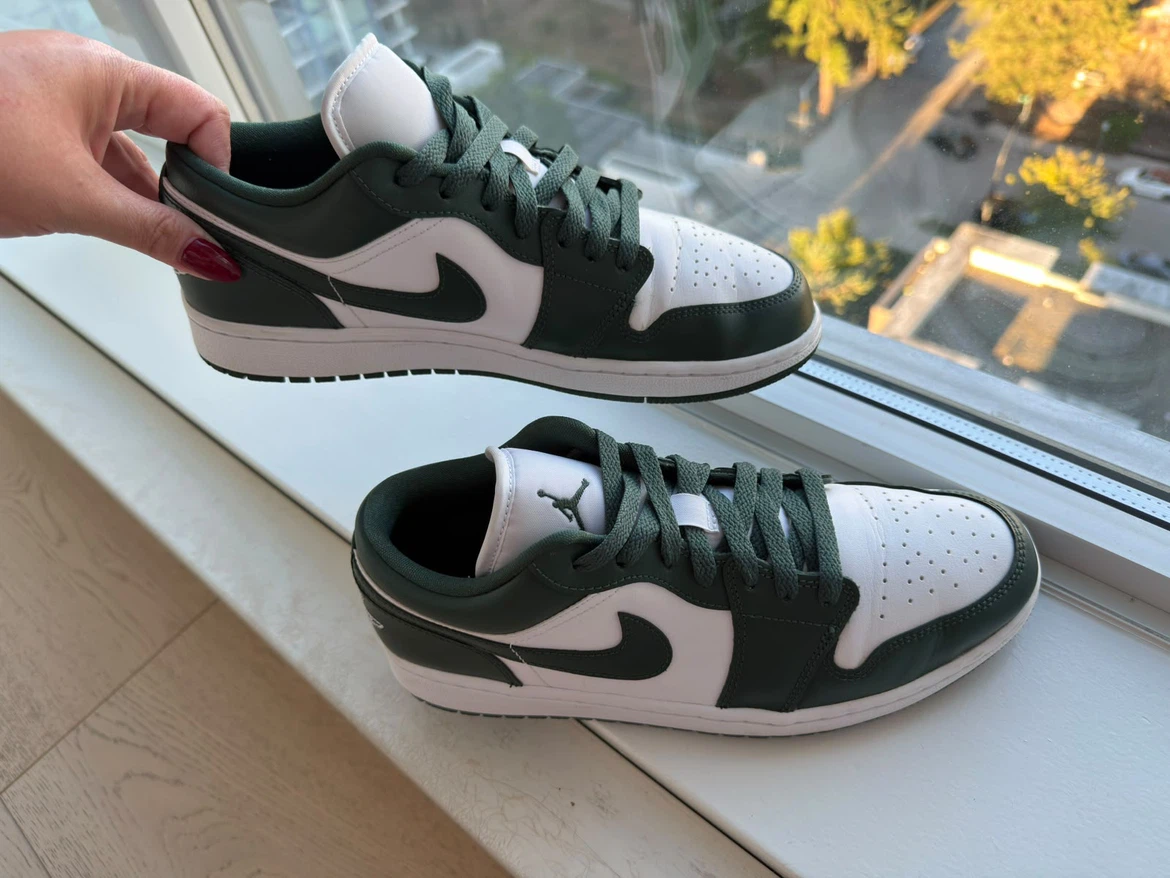 Nike Air Jordan 1 Low ‘Galactic Jade’ - photo 3