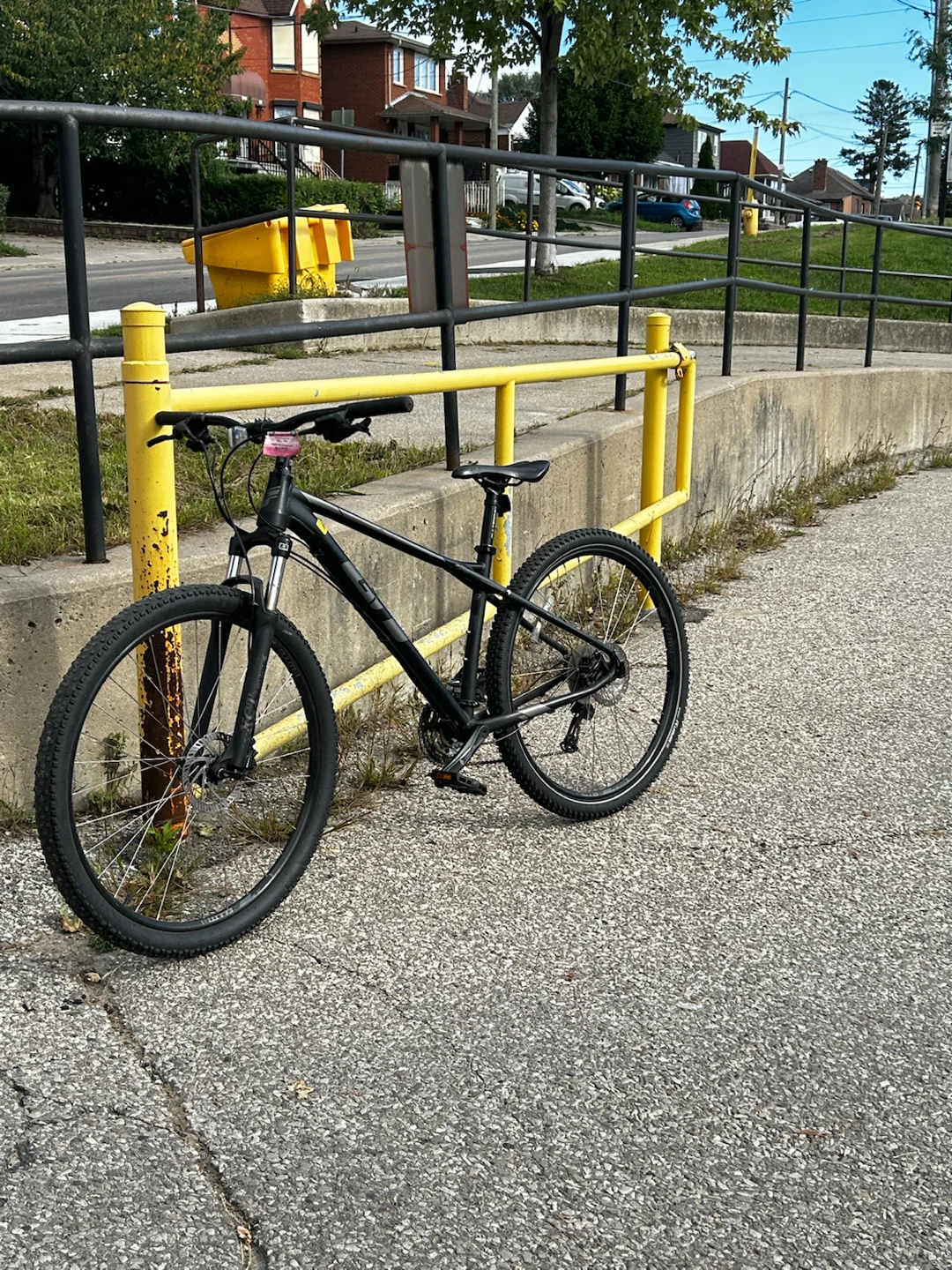 GT Aggressor Mountain Bike - photo 2
