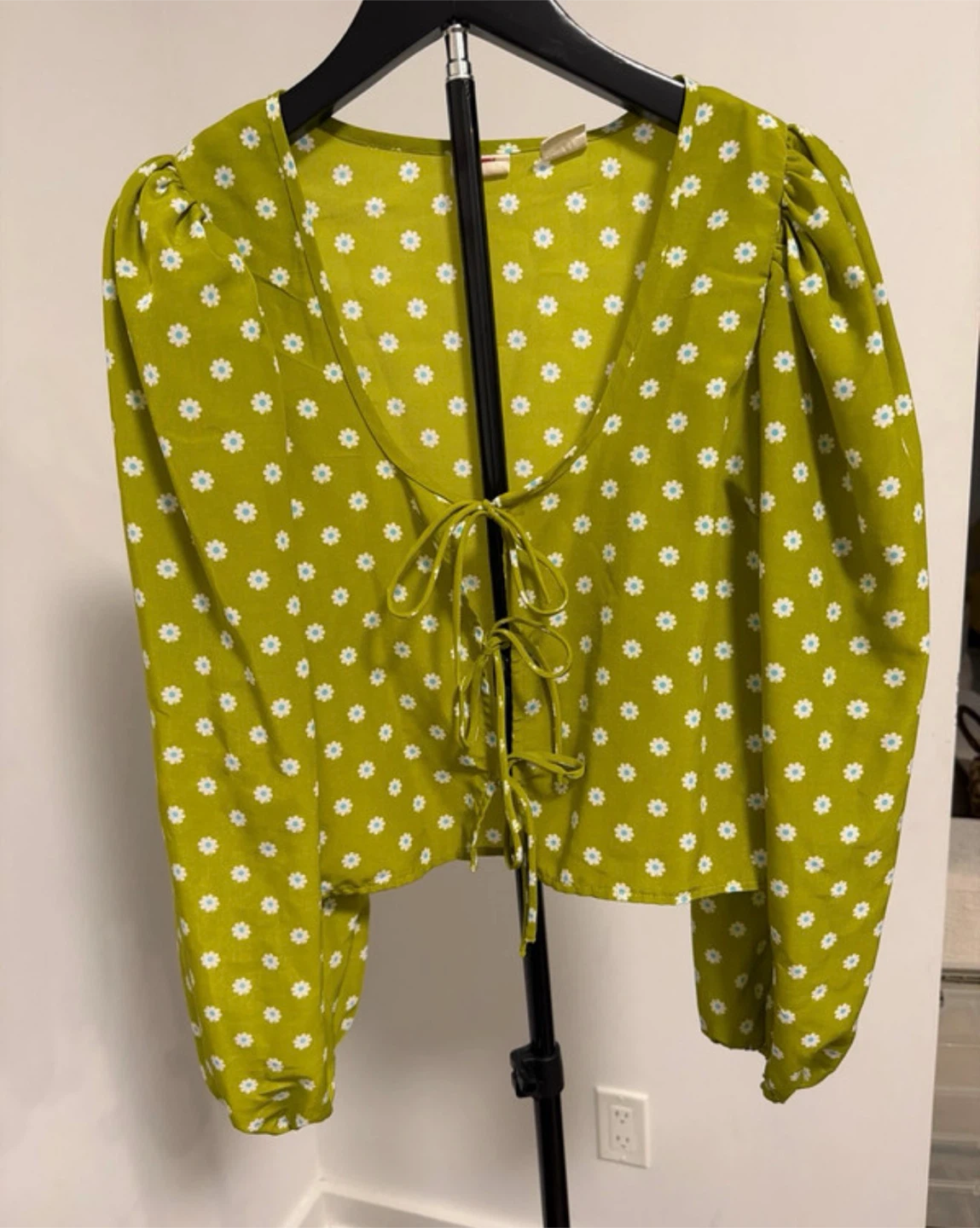 Levi's Green Floral Print Tie-Front Blouse