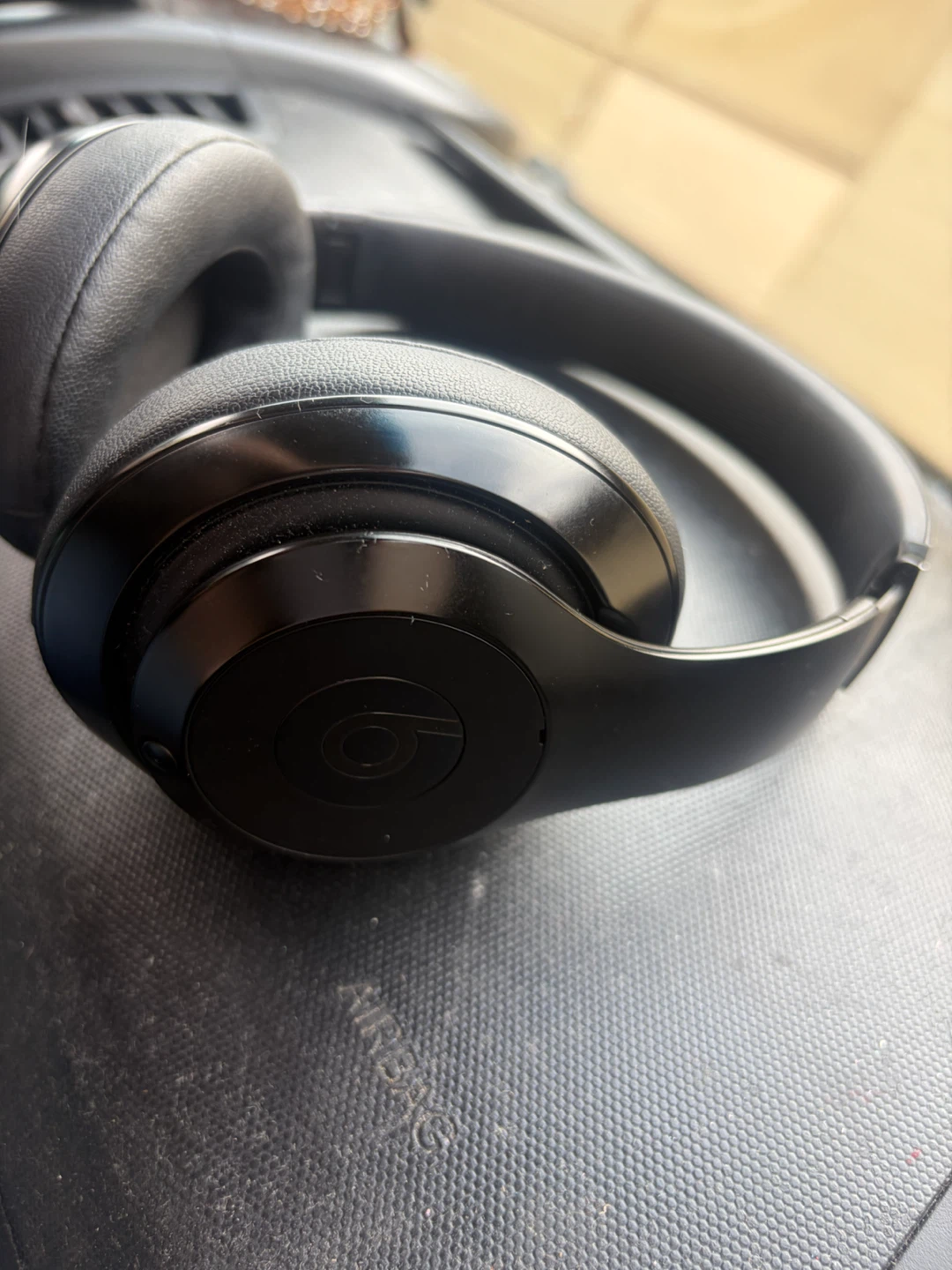 Beats by Dre Wireless Headphones - photo 3