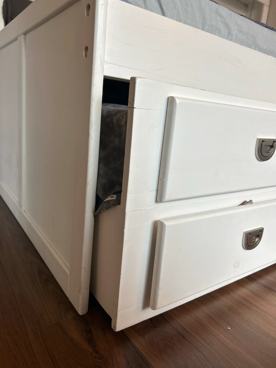 Twin Captain pull out drawer bed attached shelf - photo 3