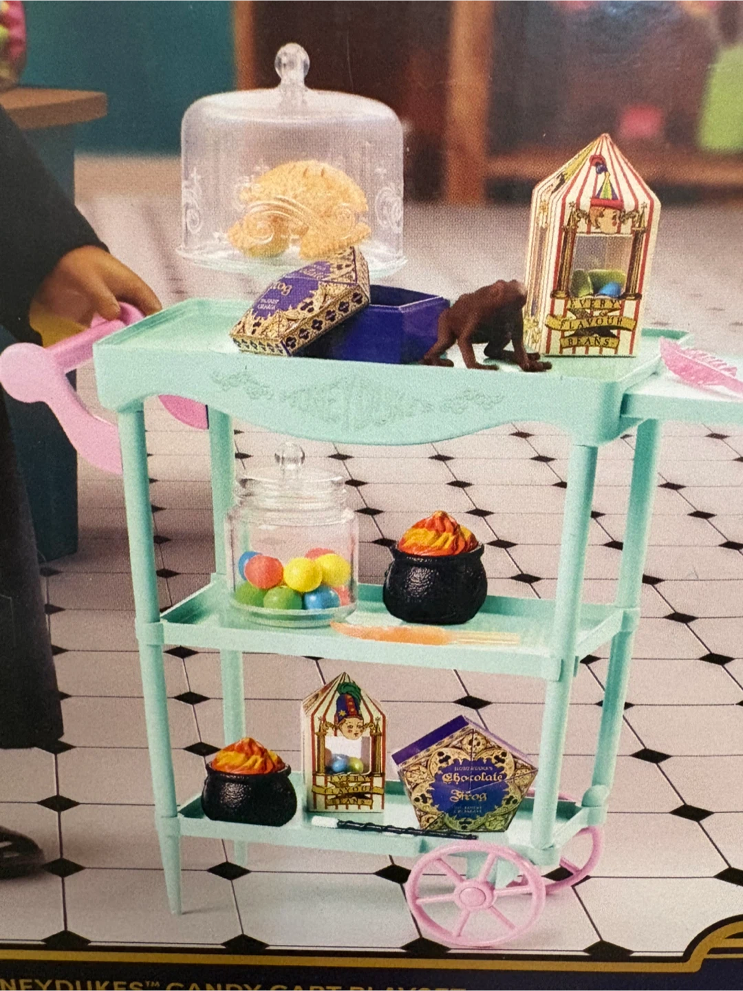 Harry Potter Honeydukes Candy Cart Playset - photo 3