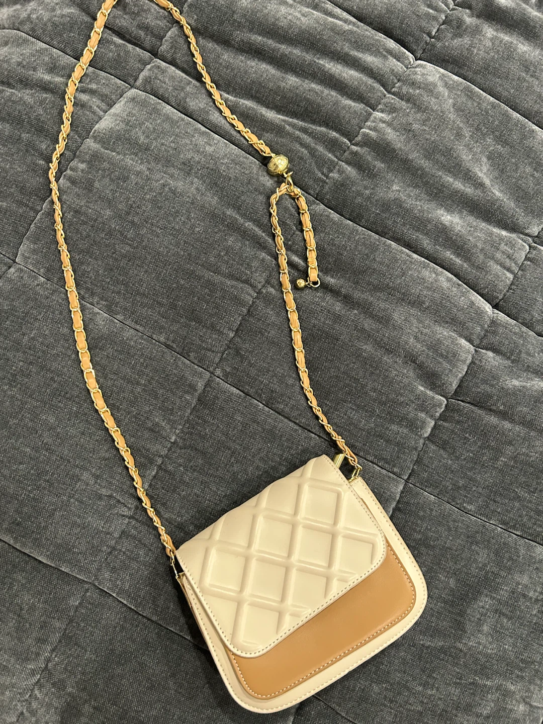 Two-Tone Quilted Crossbody Bag - photo 4