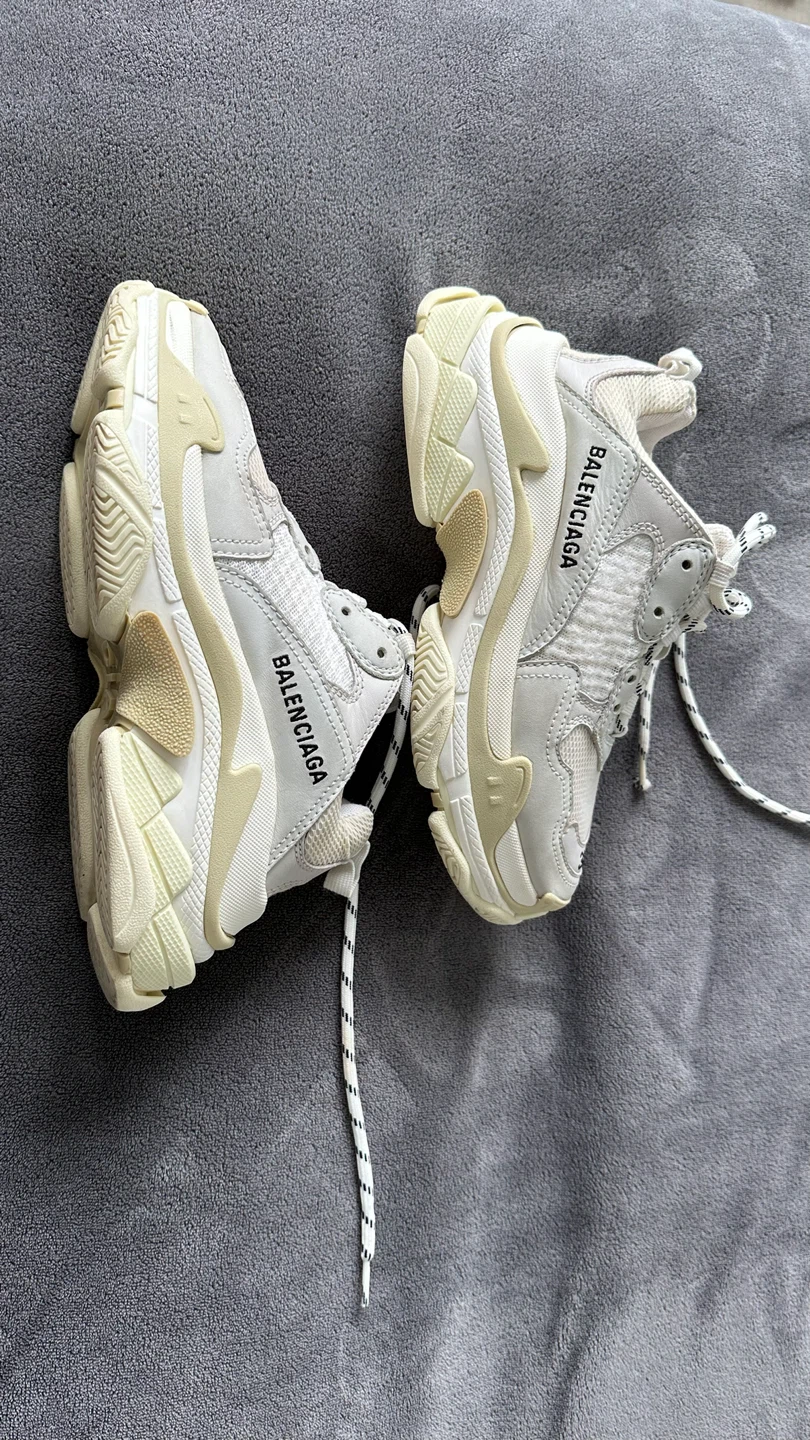 Balenciaga Triple S Sneakers White Size 36 - photo 4
