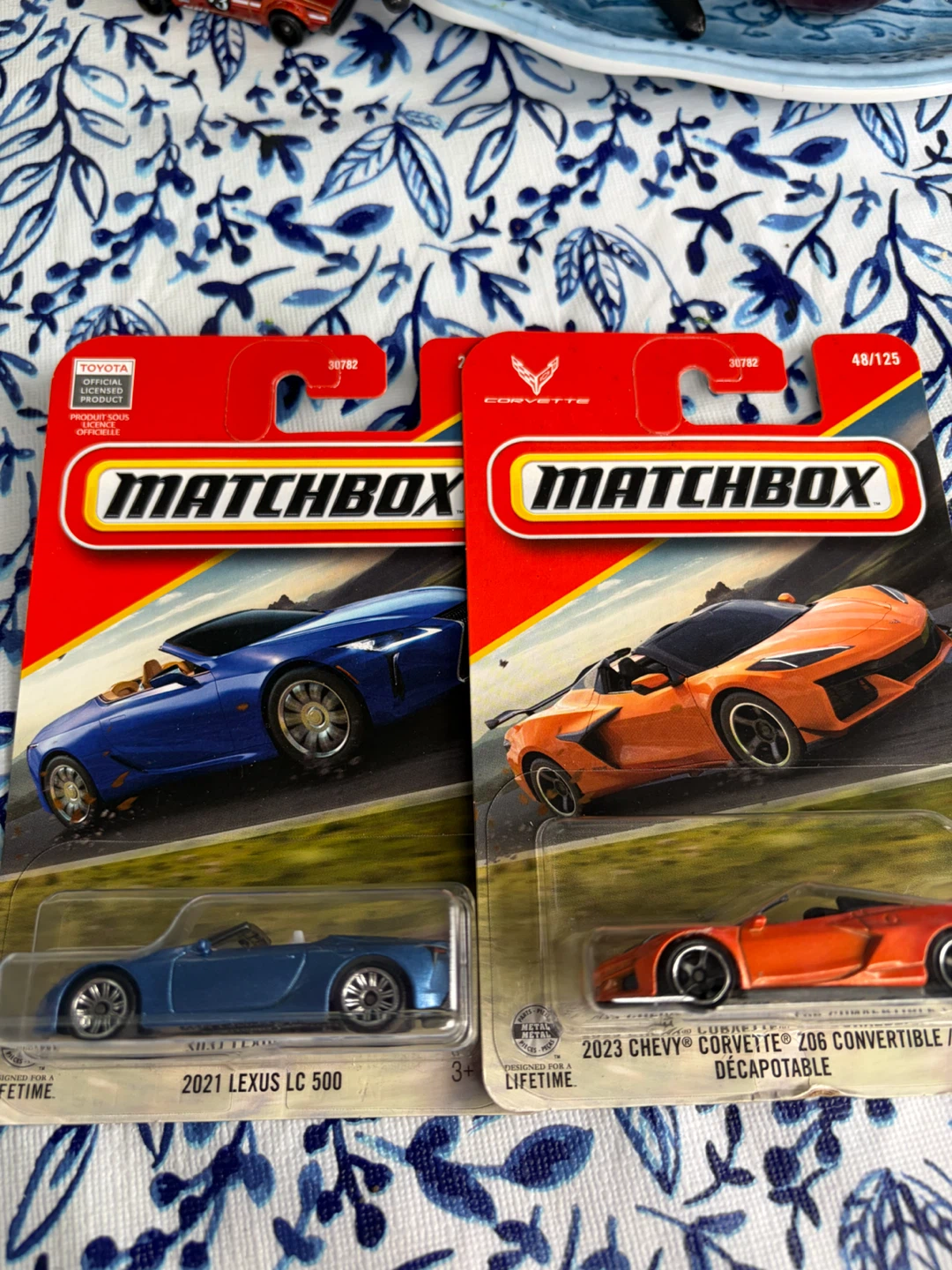 Matchbox 2021 Lexus LC 500 and 2023 Chevy Corvette Z06