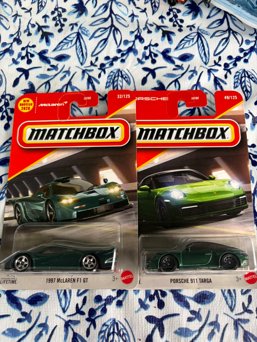 Matchbox 1997 McLaren F1 GT and Porsche 911 Targa