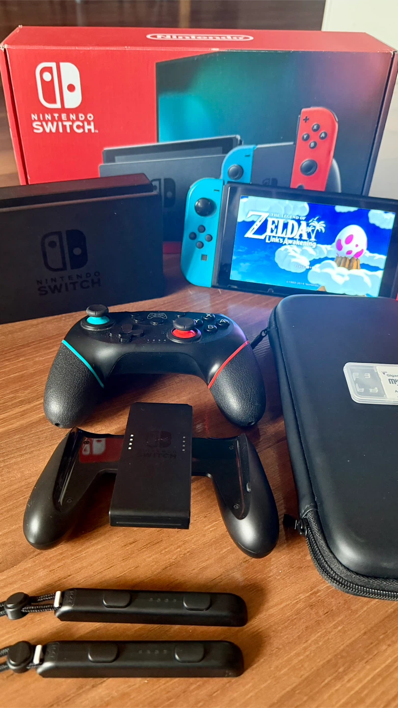 Nintendo Switch Bundle + 256GB + Extra Controller + Case + Box
