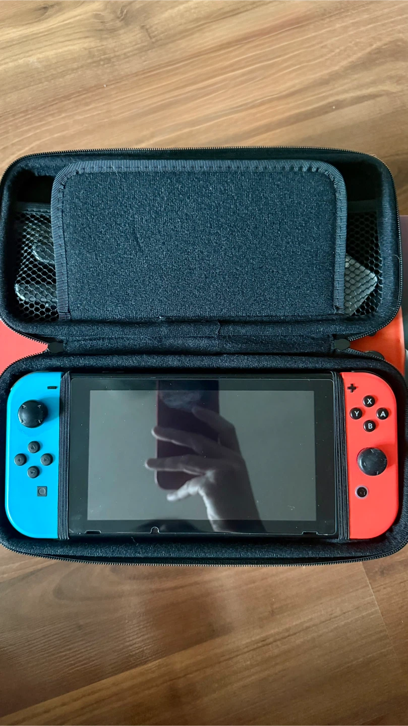 Nintendo Switch Bundle + 256GB + Extra Controller + Case + Box - photo 4