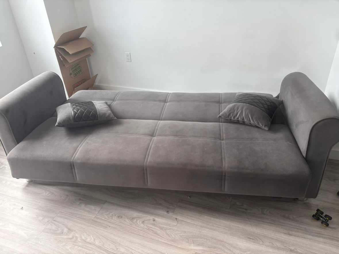 Futon couch
