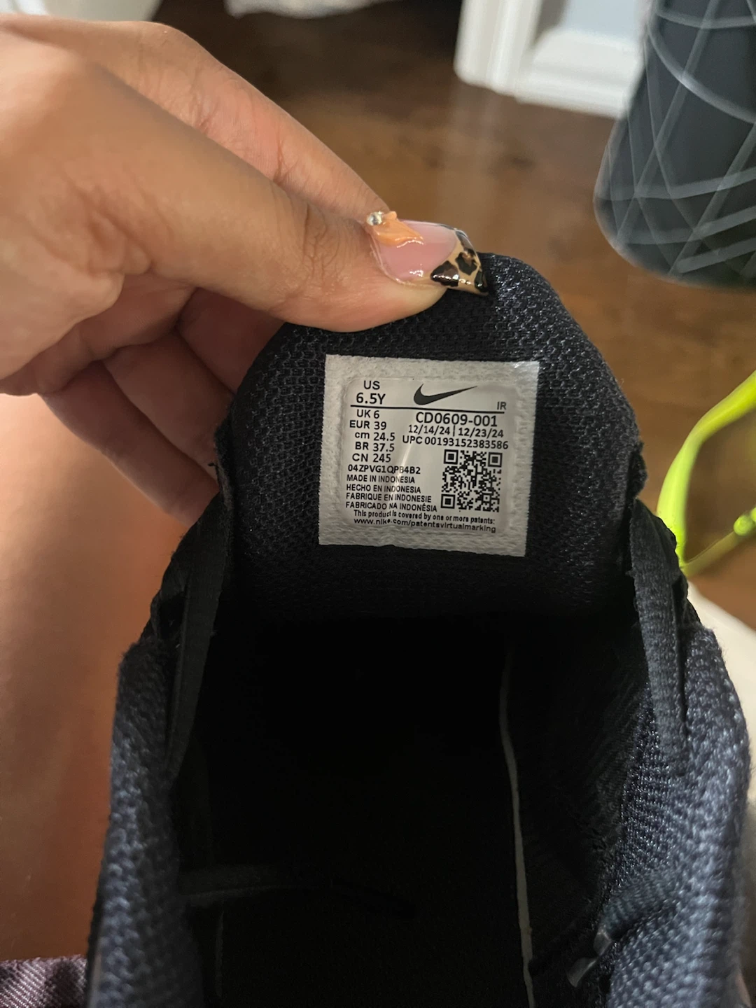 Nike Air Max Plus Black Sneakers - photo 5
