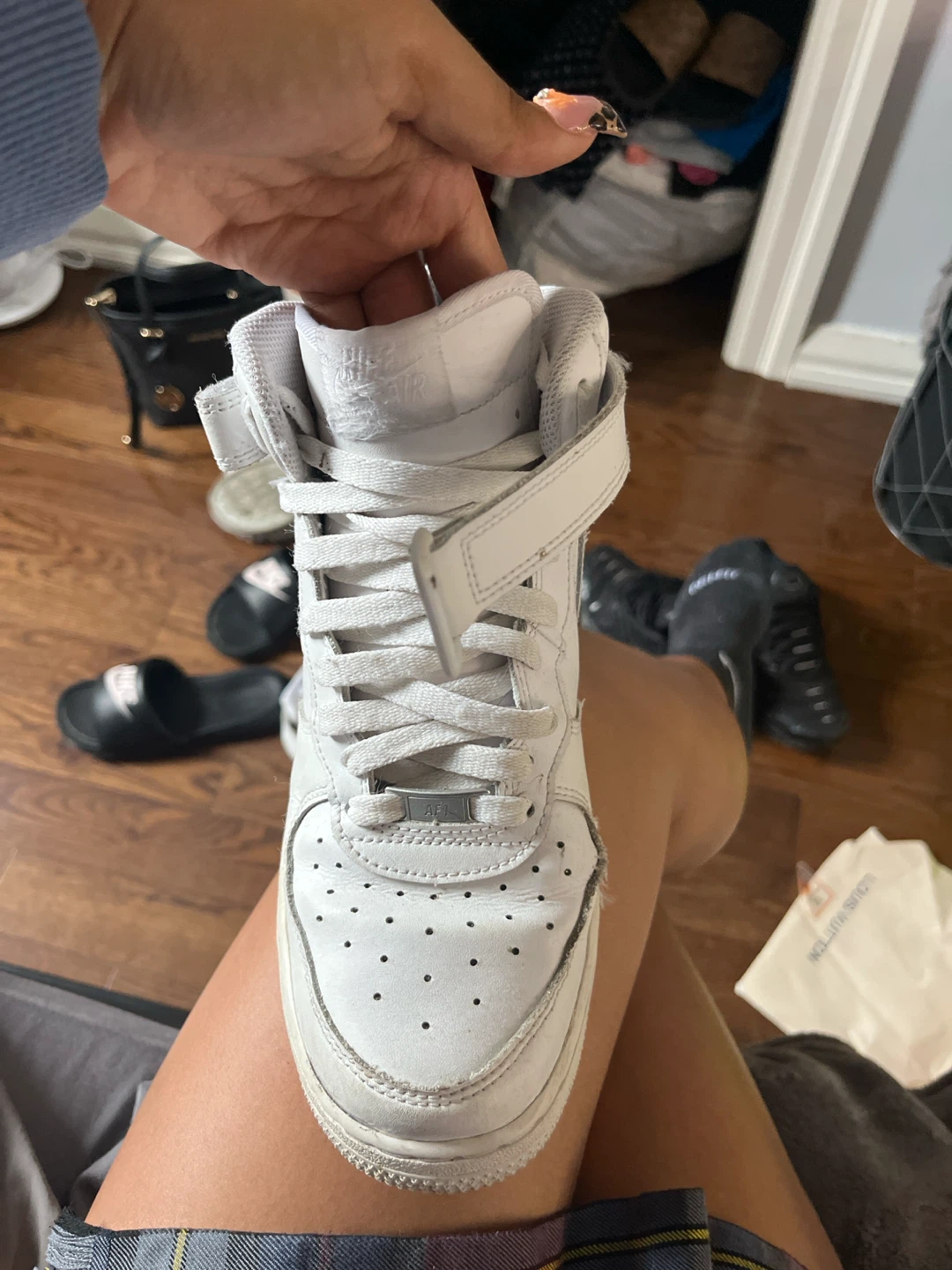 Nike Air Force 1 Mid White Size 7Y - photo 3