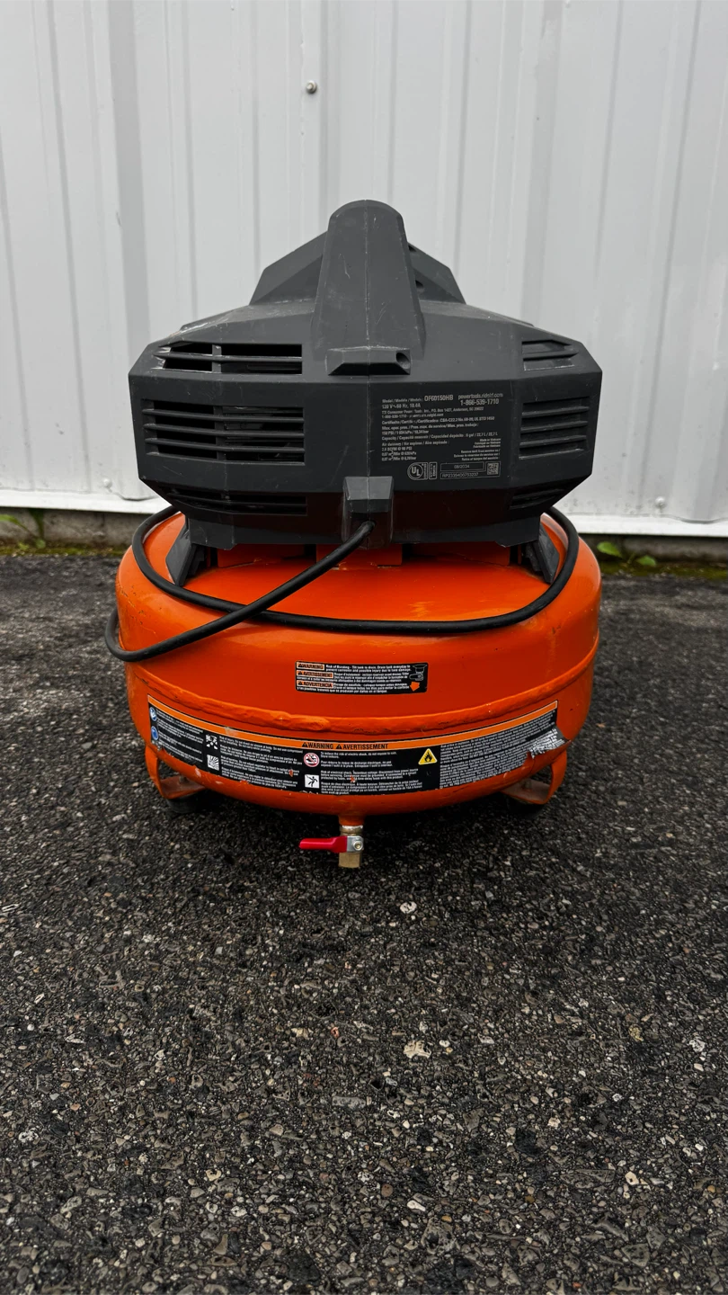 RIDGID 6-Gallon Portable Pancake Air Compressor (150 PSI) - photo 4