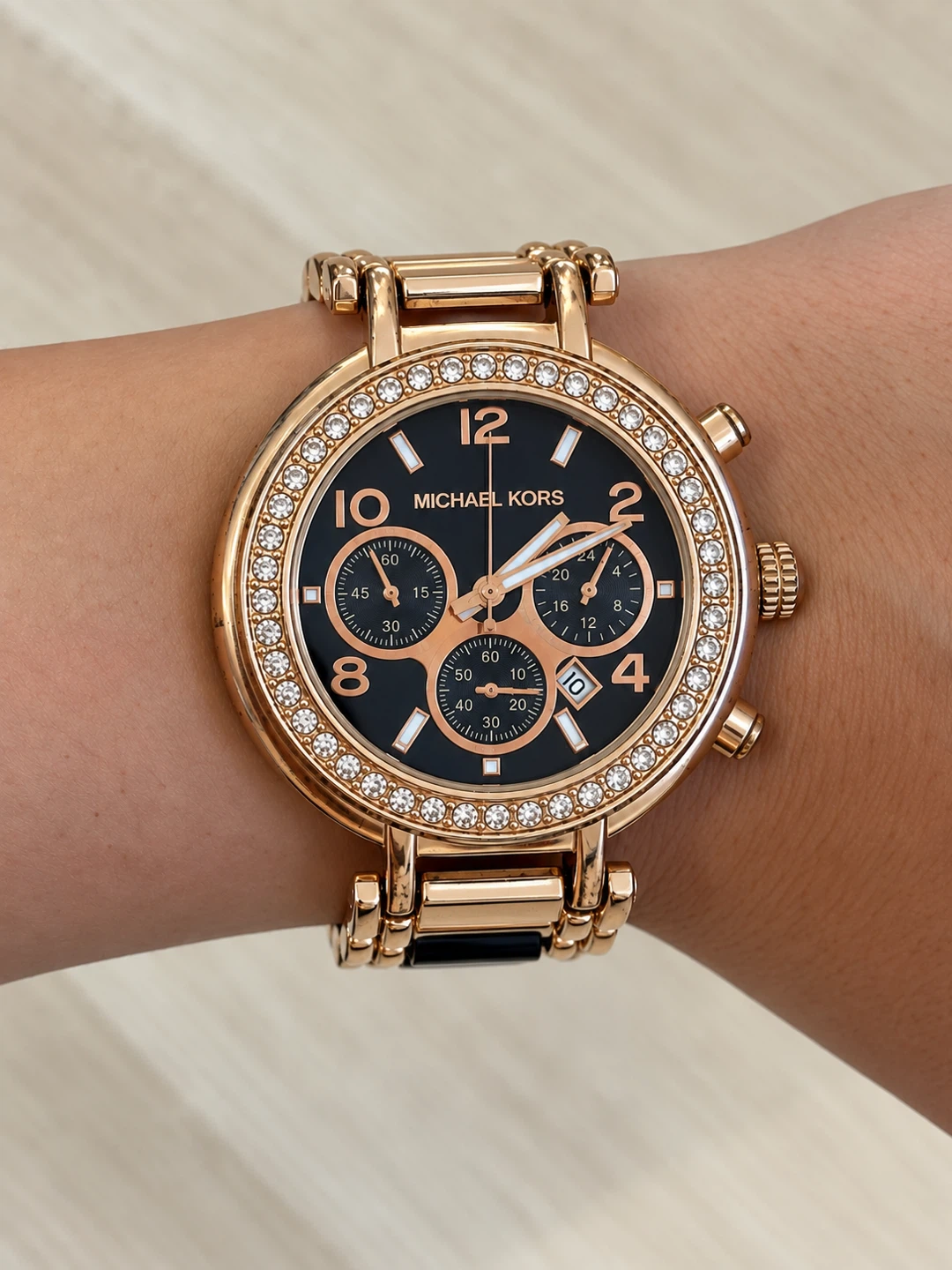 Michael Kors rose gold-tone chronograph watch - photo 3