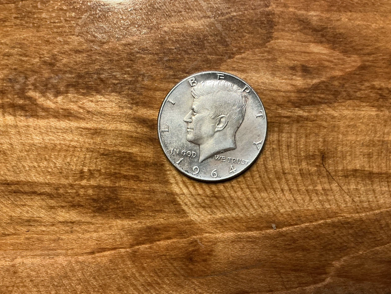 1964 Kennedy 50 Cents Half Dollar Coin ! - photo 3