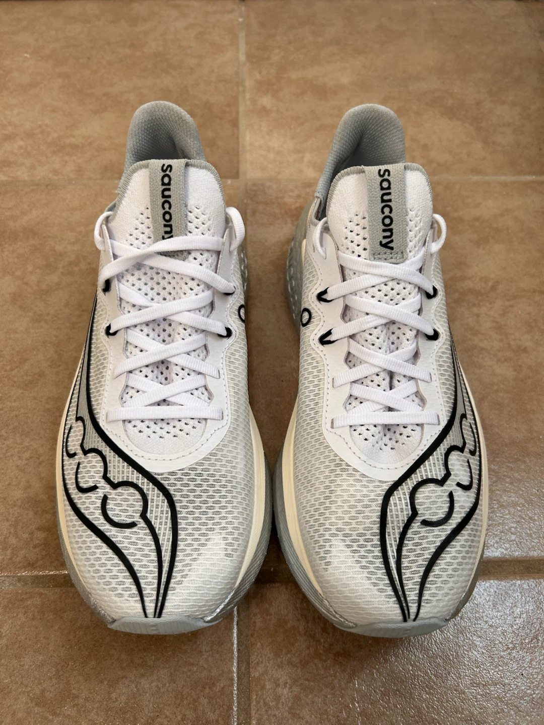 SAUCONY Endorphin Pro 5-Women’s size 10/Men’s 8.5 *Carbon Plate - photo 4