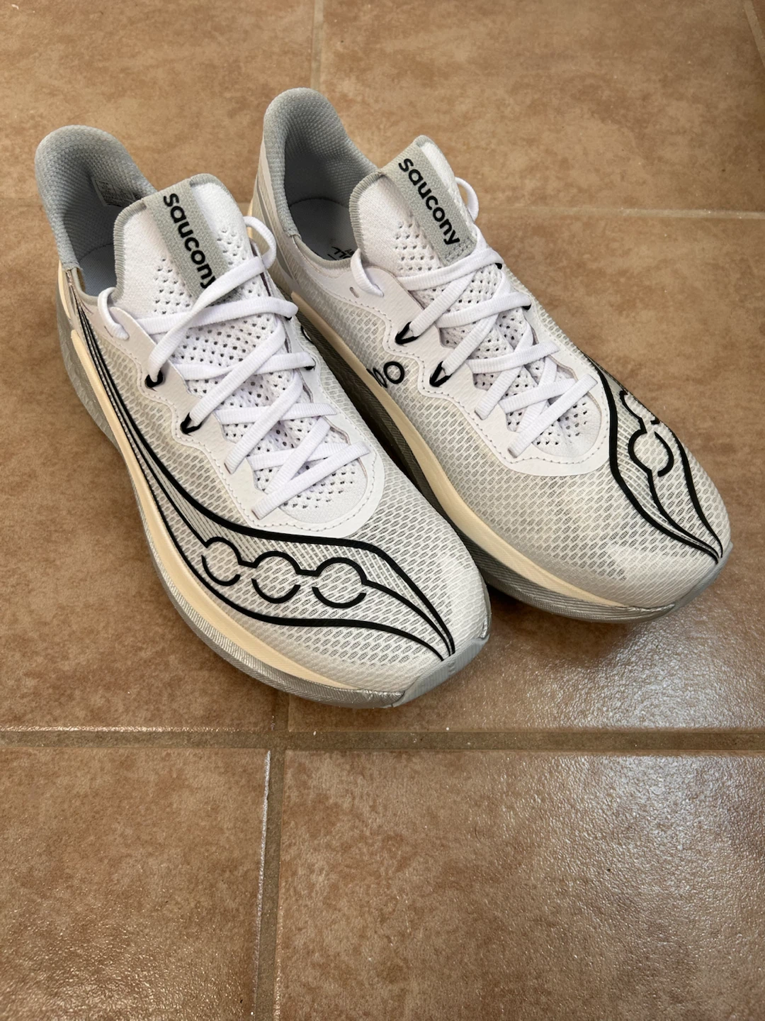 SAUCONY Endorphin Pro 5-Women’s size 10/Men’s 8.5 *Carbon Plate - photo 5