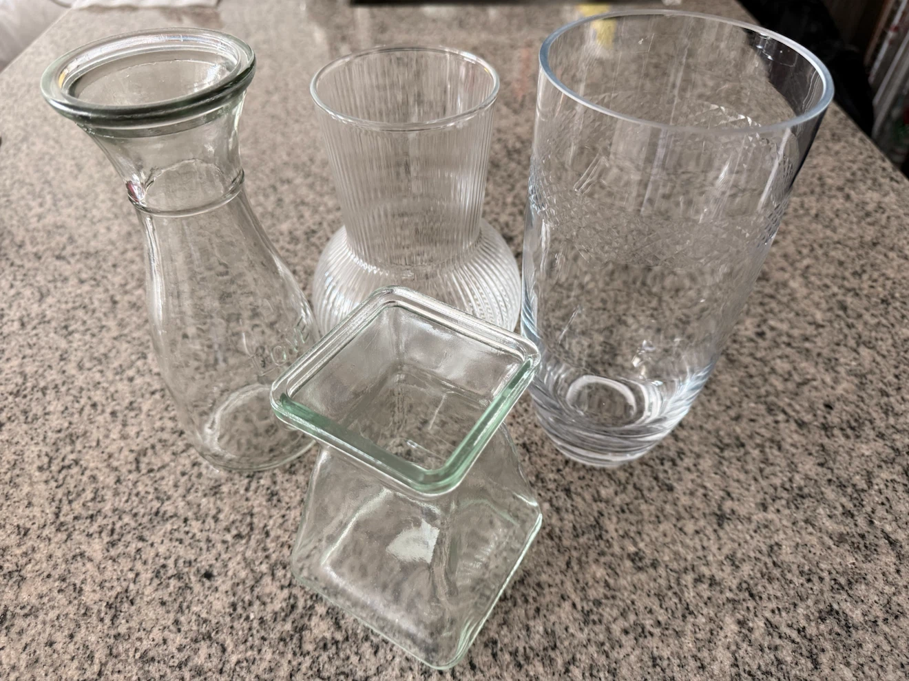 Set of 4 Assorted Glass Vases - photo 3