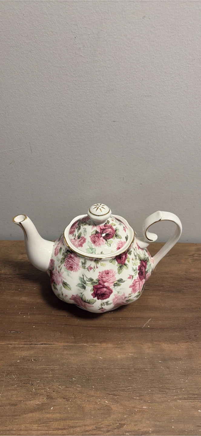 Grace Teaware Fine Porcelain Teapot