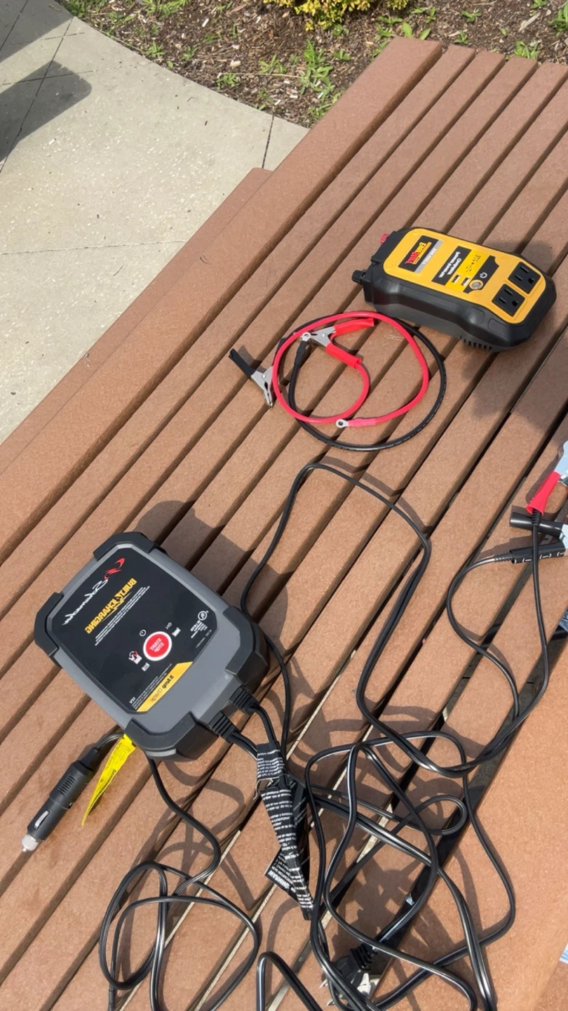 Schumacher Battery Charger and Power Inverter