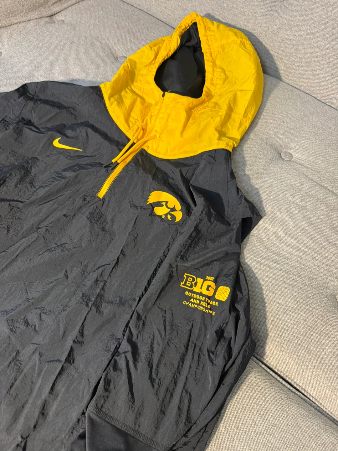 Nike Iowa Hawkeyes 2022 Big Ten Track Half-Zip Jacket - photo 3
