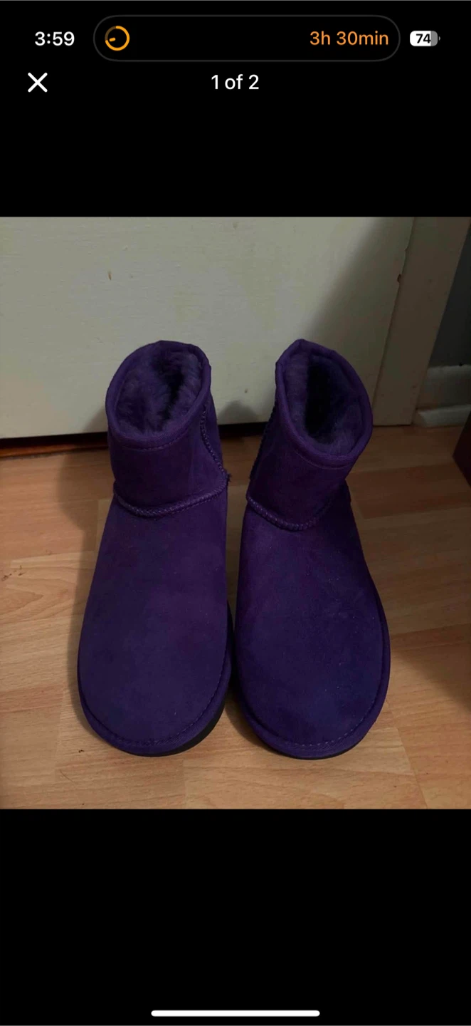 Women Ugg boots size 8 violet night