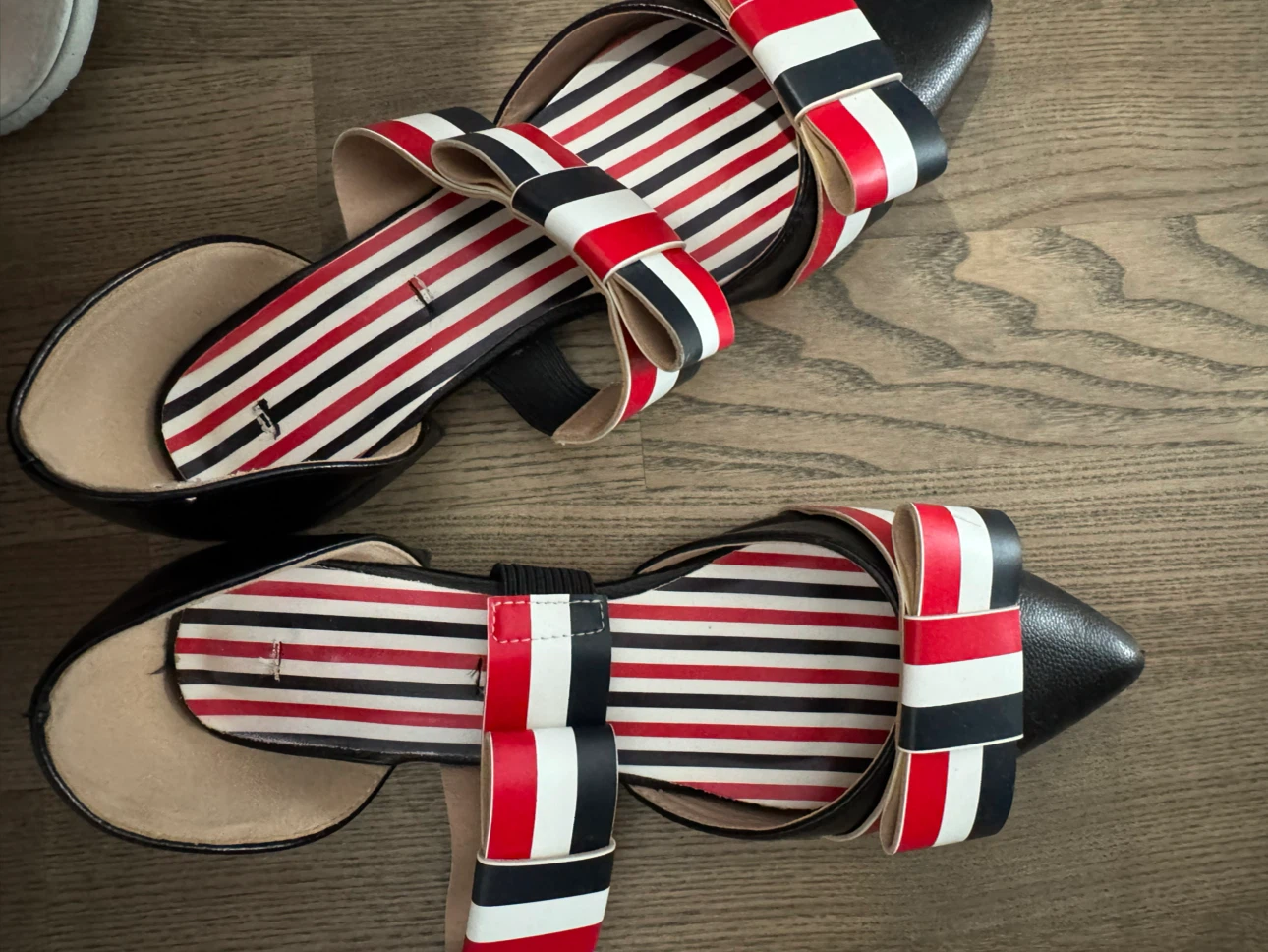 Thom Browne Pointed Flats