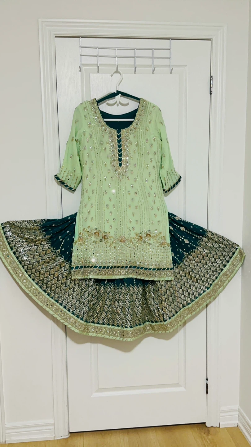 Beautiful Mint Green & Deep Emerald Lehenga Set. - photo 2