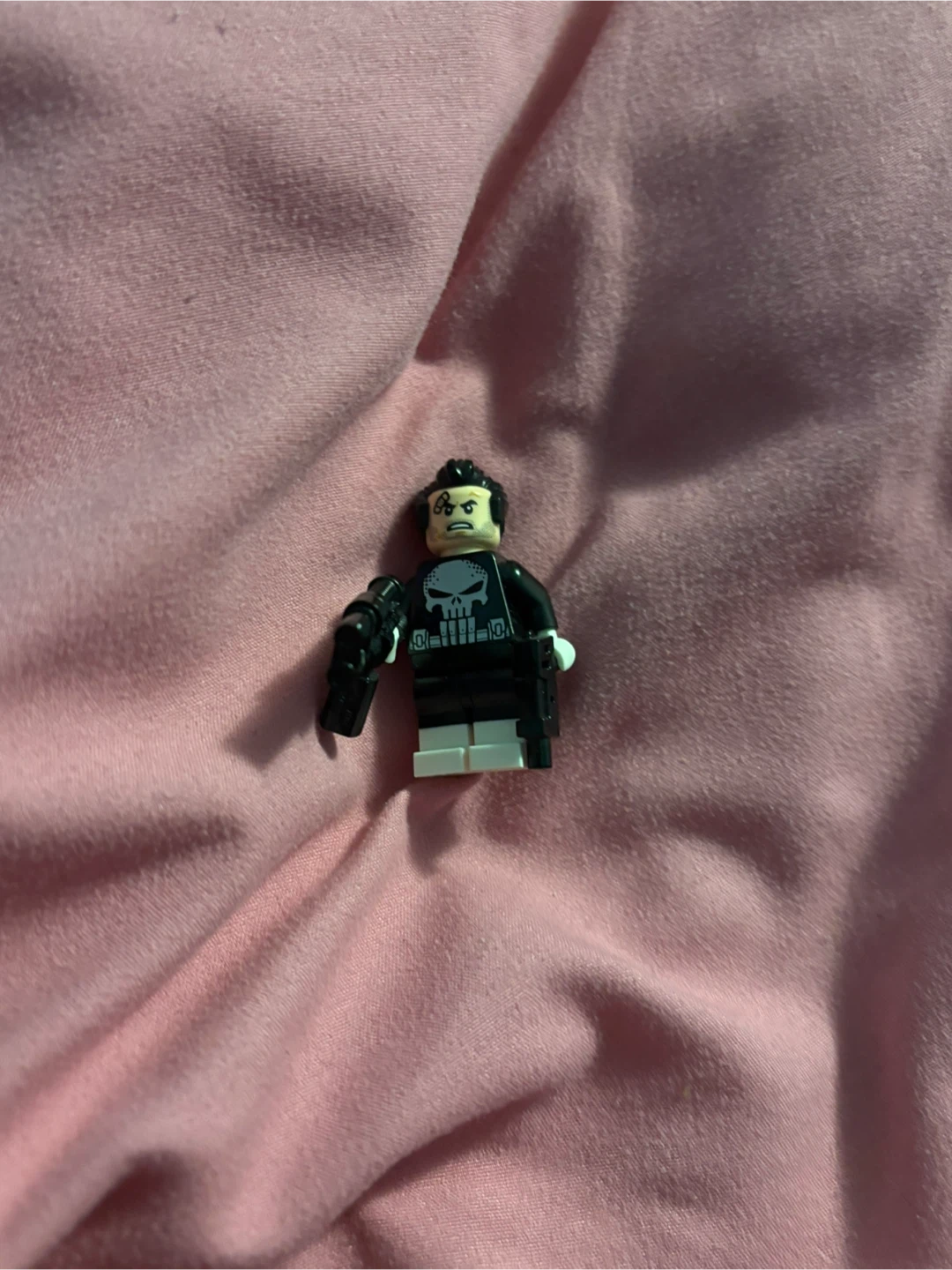 LEGO The Punisher Minifigure Rare - photo 3