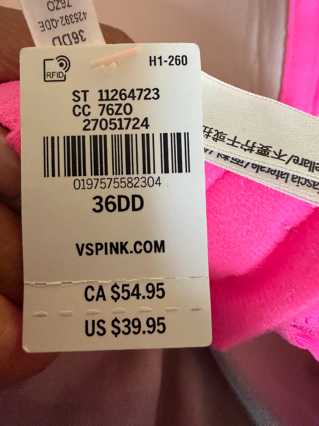 VS pink bra