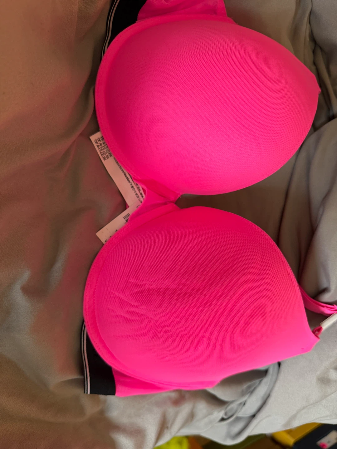 VS pink bra - photo 3