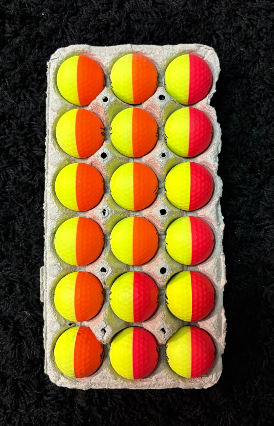 18 Srixon Q-Star Tour Divide Golf Balls - photo 2