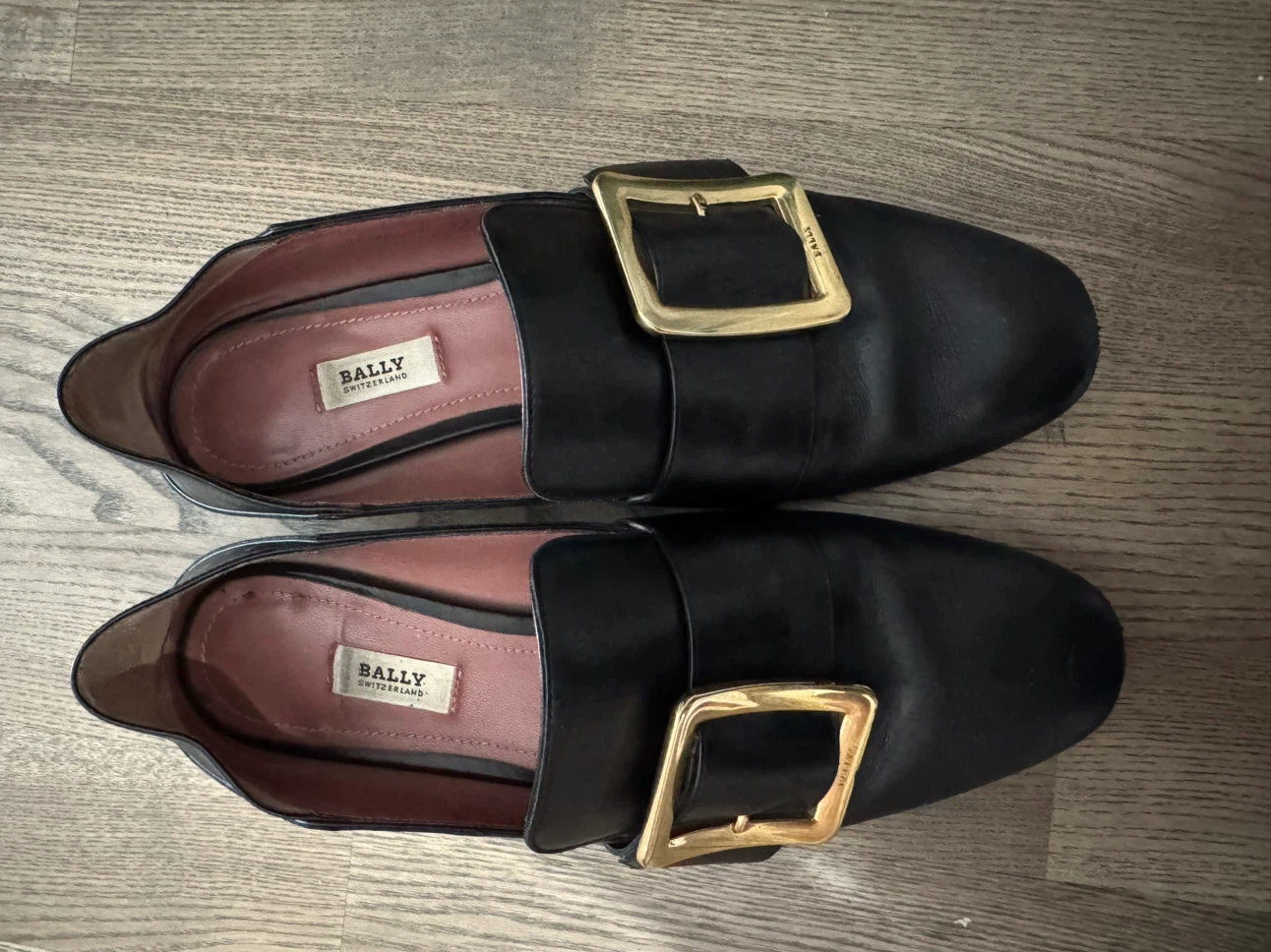 Authentic Bally Black Leather Loafers Size 7 - photo 4