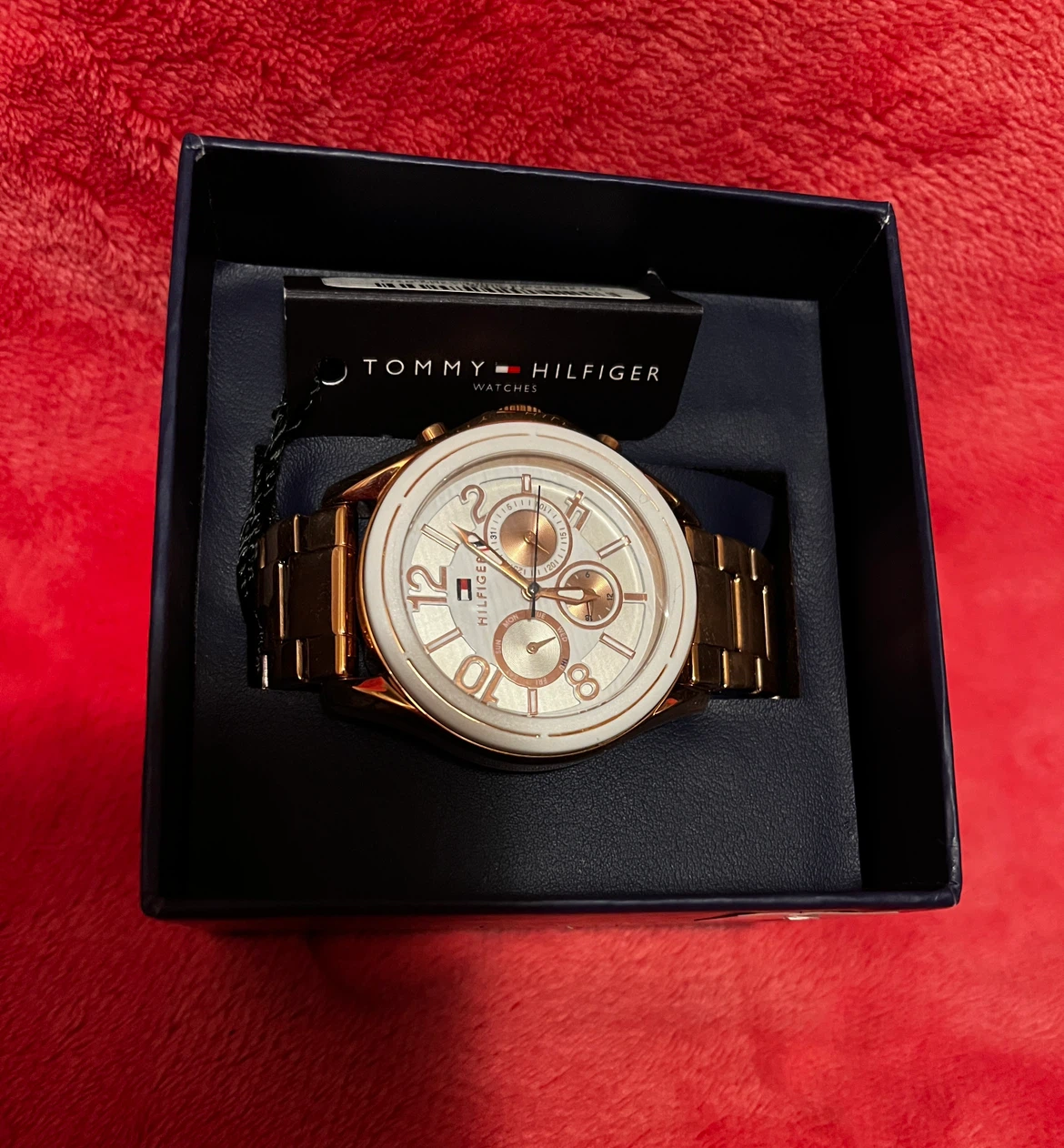 ⌚ Tommy Hilfiger Women’s Watch – Brand New – Never Worn - photo 5